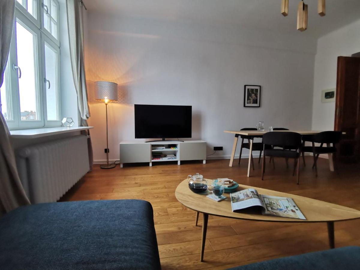 Designer Apartment 110M2 With King Size Beds & Equipped Kitchen Krakow Luaran gambar