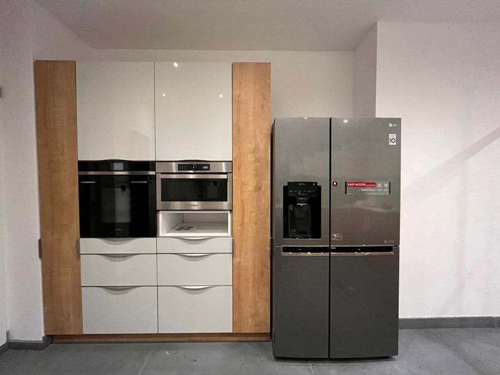 Designer Apartment 110M2 With King Size Beds & Equipped Kitchen Krakow Luaran gambar